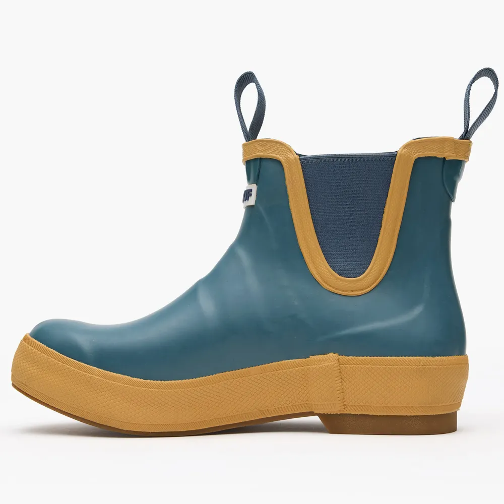 Women's 6 in Legacy Ankle Deck Boot|XTRATUF Clearance